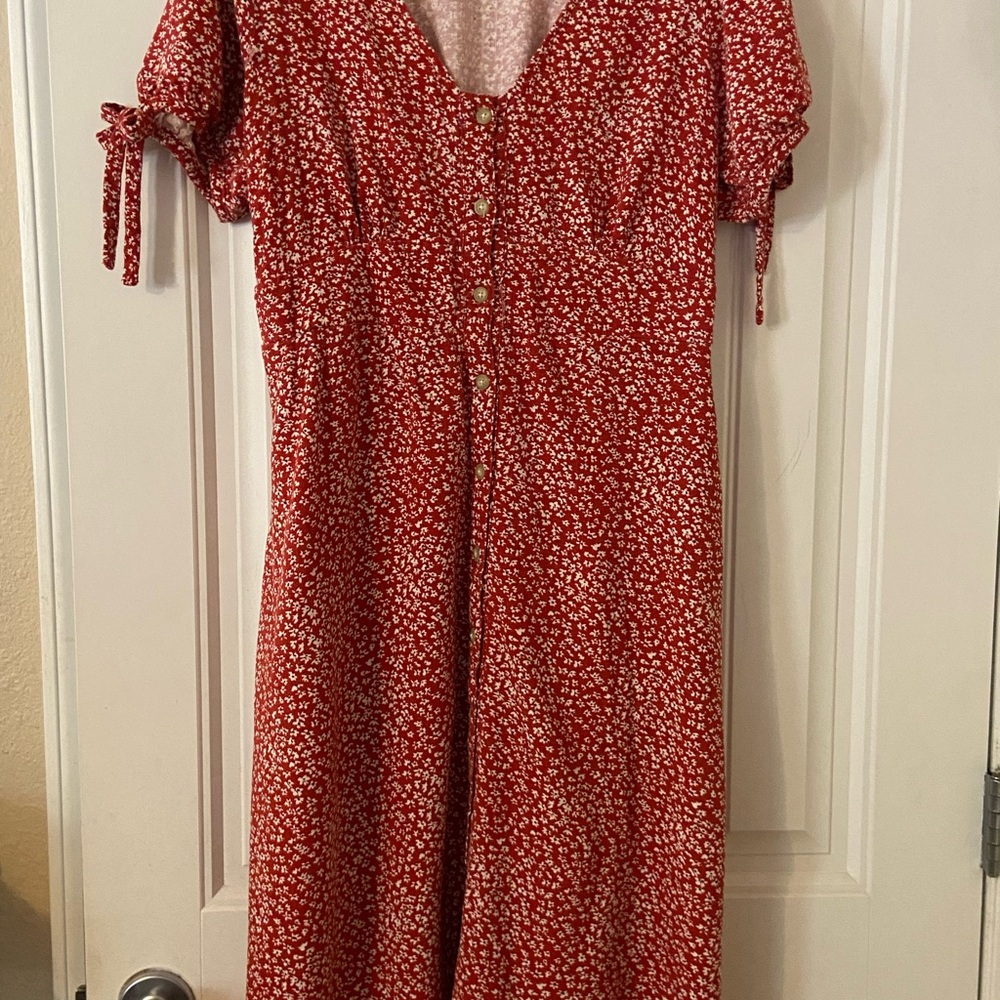 Red Floral Button-Down Dress L